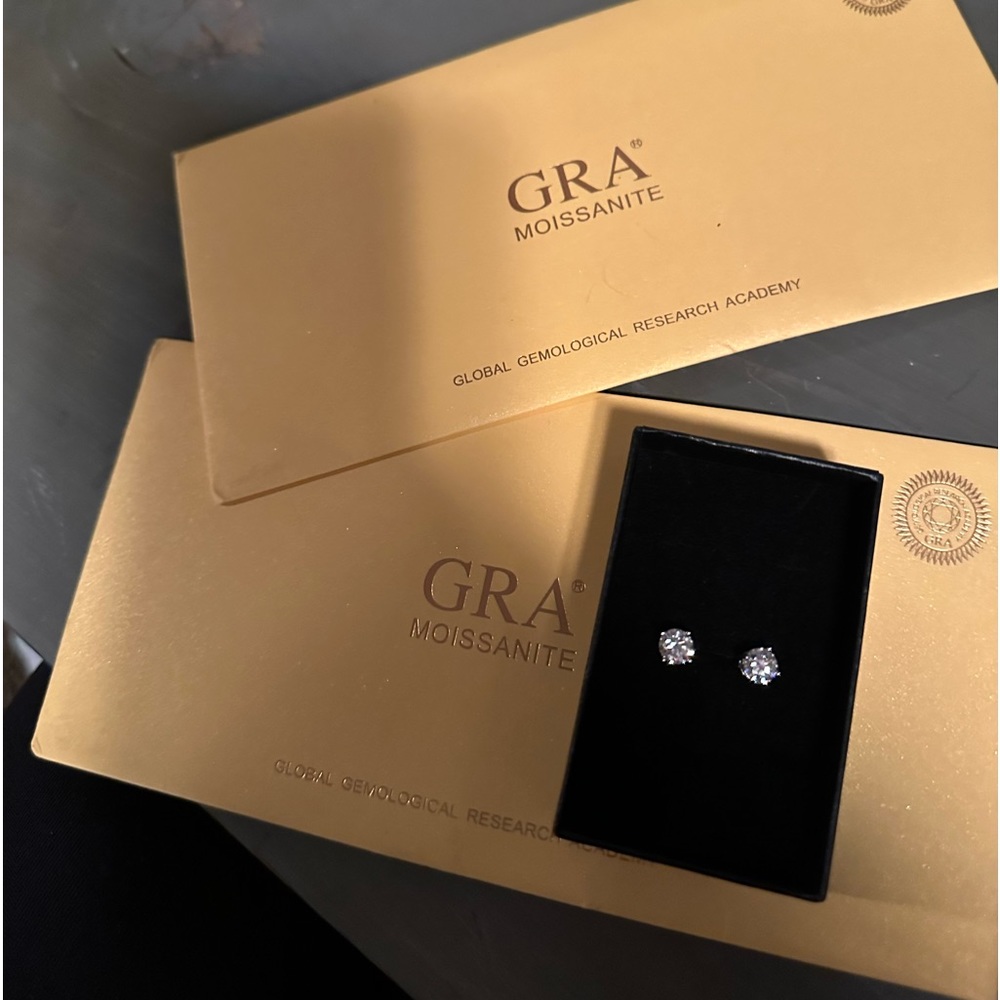 diamond studs